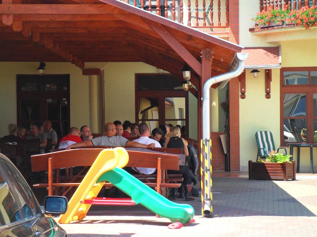 Hotel St.Florian Štúrovo Dış mekan fotoğraf
